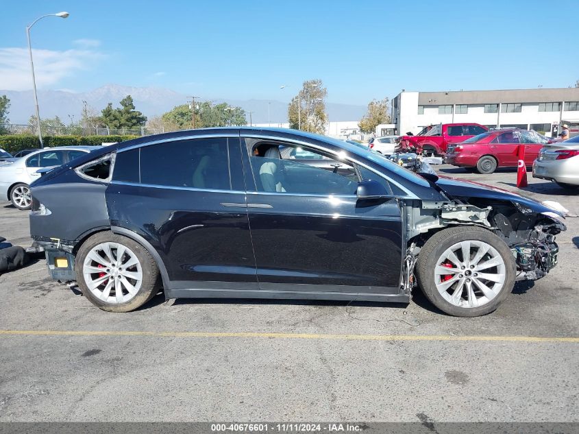 2016 Tesla Model X 75D/P100D/P90D VIN: 5YJXCBE46GF000867 Lot: 40676601