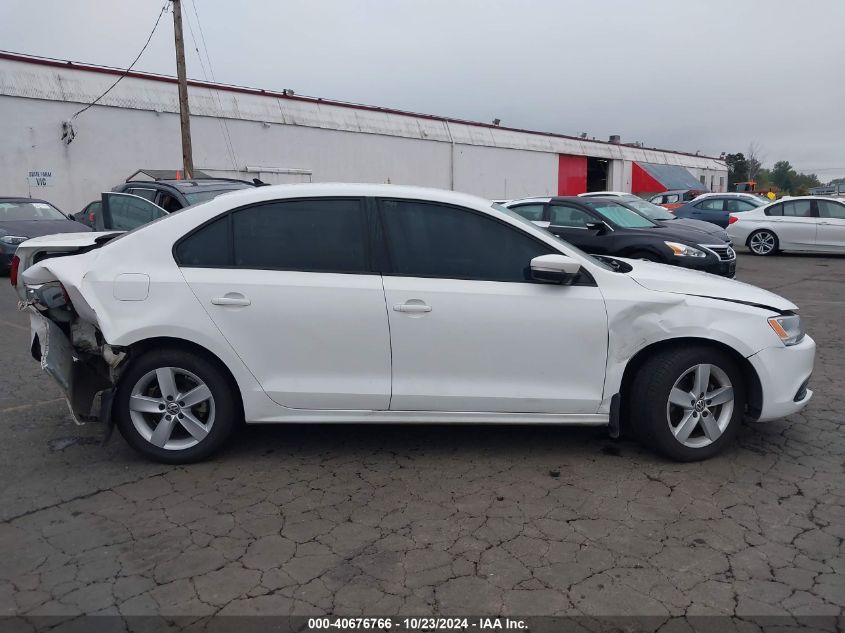 2012 Volkswagen Jetta 2.0L Tdi VIN: 3VWLL7AJ9CM387019 Lot: 40676766