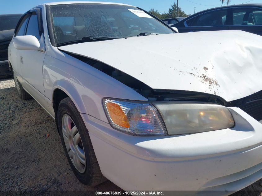 2000 Toyota Camry Le VIN: 4T1BG22K0YU963916 Lot: 40676839