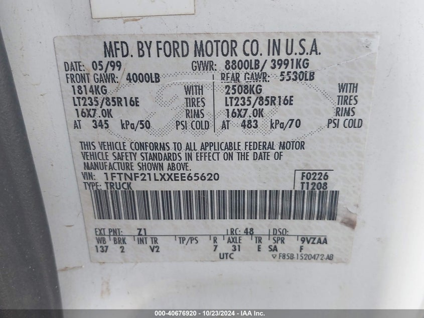 1999 Ford F-250 Lariat/Xl/Xlt VIN: 1FTNF21LXXEE65620 Lot: 40676920