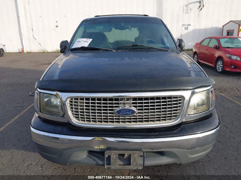 2000 Ford Expedition Xlt VIN: 1FMRU1568YLB13862 Lot: 40677184