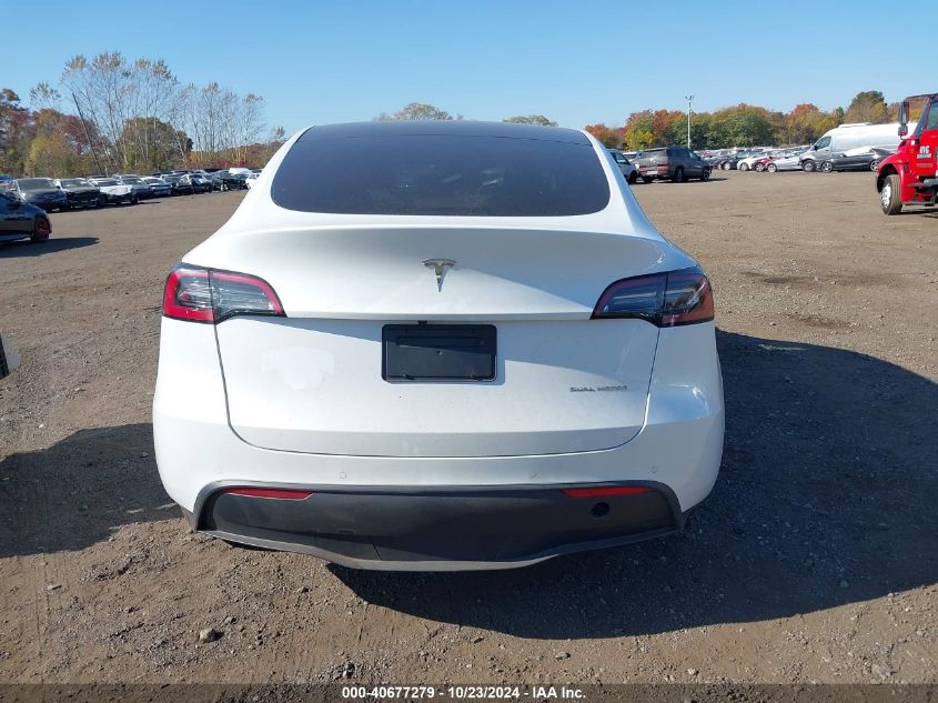 2022 Tesla Model Y Long Range Dual Motor All-Wheel Drive VIN: 7SAYGDEE9NF310377 Lot: 40677279