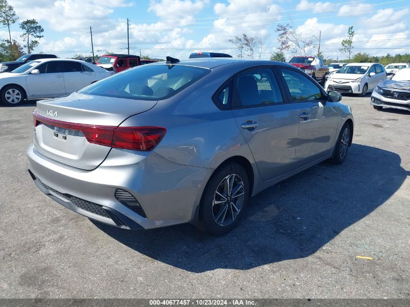 VIN 3KPF24AD2PE543171 2023 KIA FORTE no.4