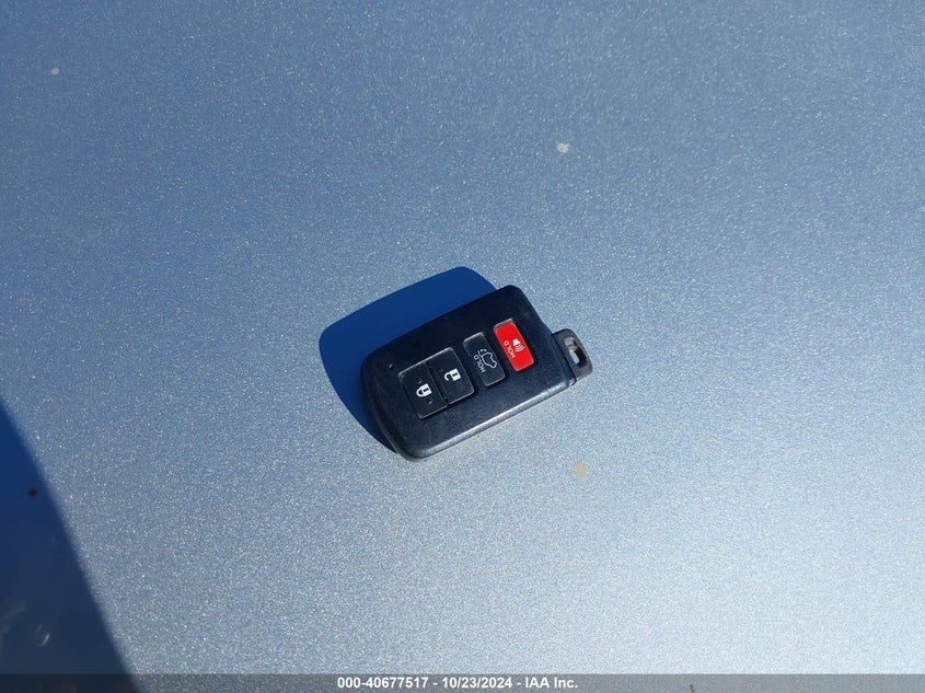 2017 TOYOTA RAV4 SE - JTMNFREV4HJ115770