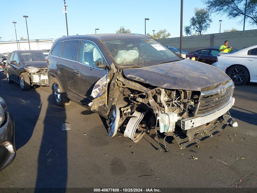 2016 TOYOTA HIGHLANDER LIMITED V6 - 5TDYKRFH6GS135361