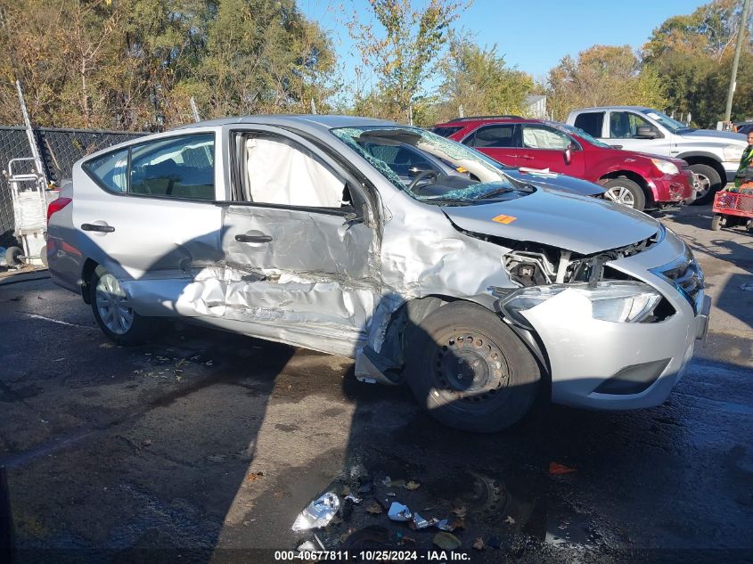 2018 Nissan Versa 1.6 S+ VIN: 3N1CN7AP4JL810676 Lot: 40677811