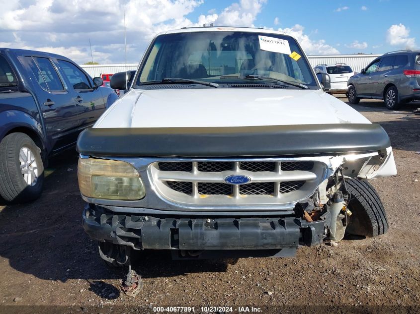 2000 Ford Explorer Xlt VIN: 1FMZU63E0YZC08484 Lot: 40677891