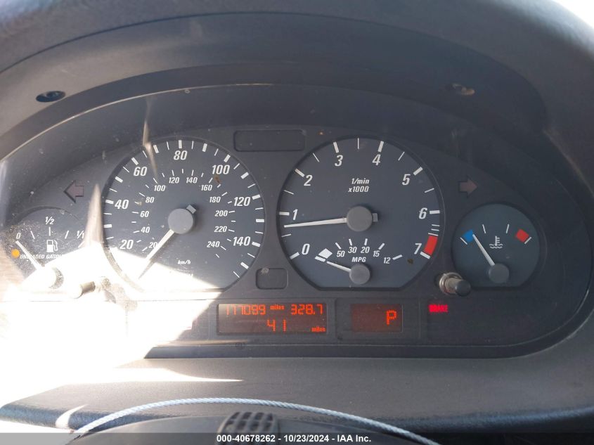 2005 BMW 325Ci VIN: WBABW33445PL37452 Lot: 40678262