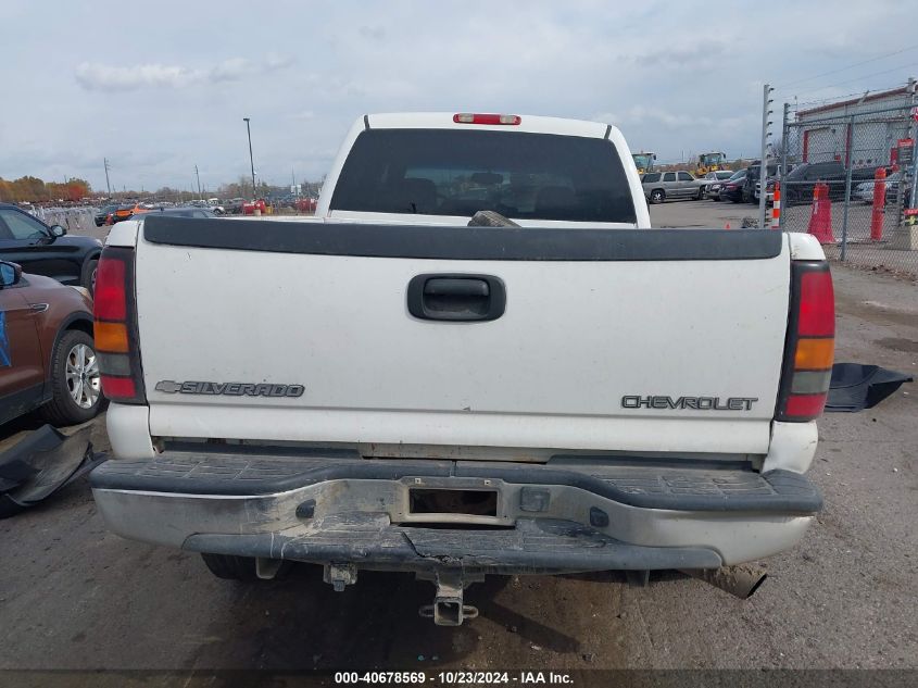 2005 GMC Sierra 2500Hd Slt VIN: 1GTHK232X5F889268 Lot: 40678569