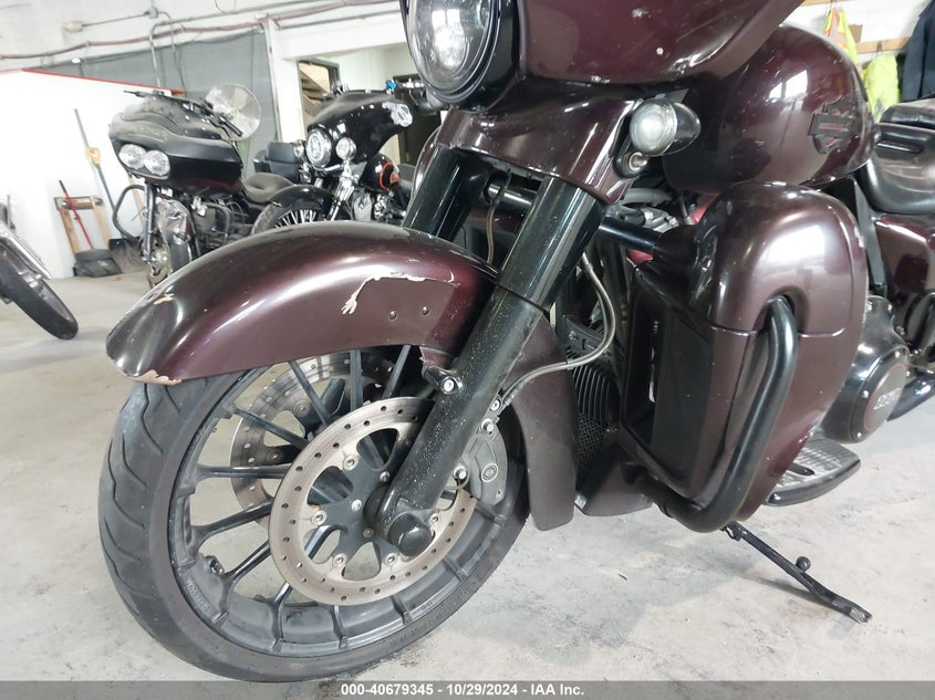 2019 HARLEY-DAVIDSON FLHXSE - 1HD1PXL15KB960854