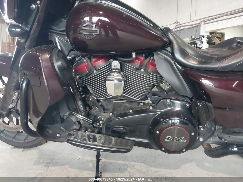 2019 HARLEY-DAVIDSON FLHXSE - 1HD1PXL15KB960854