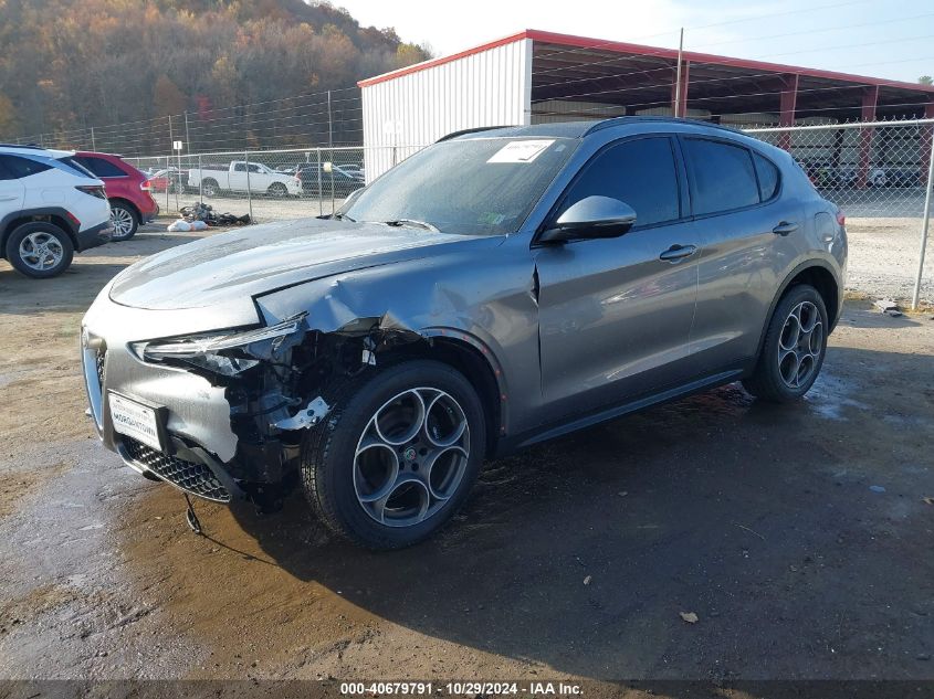 VIN ZASFAKNN0J7B80541 2018 Alfa Romeo Stelvio, Ti S... no.2