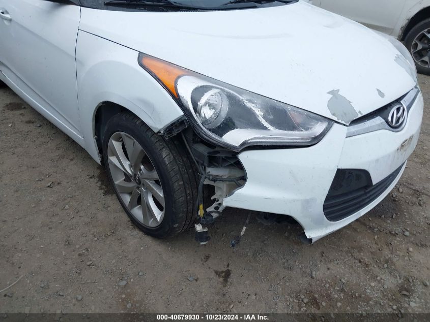 2017 Hyundai Veloster VIN: KMHTC6AD5HU305180 Lot: 40679930