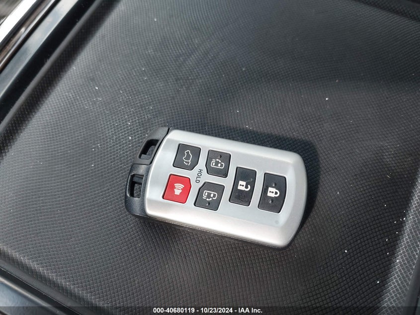 2016 Toyota Sienna Xle 8 Passenger VIN: 5TDYK3DC1GS747780 Lot: 40680119