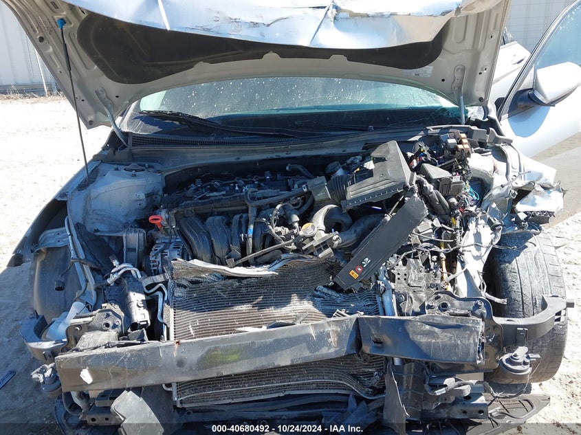 2022 HYUNDAI ELANTRA VIN: 5NPLM4AG4NH070468