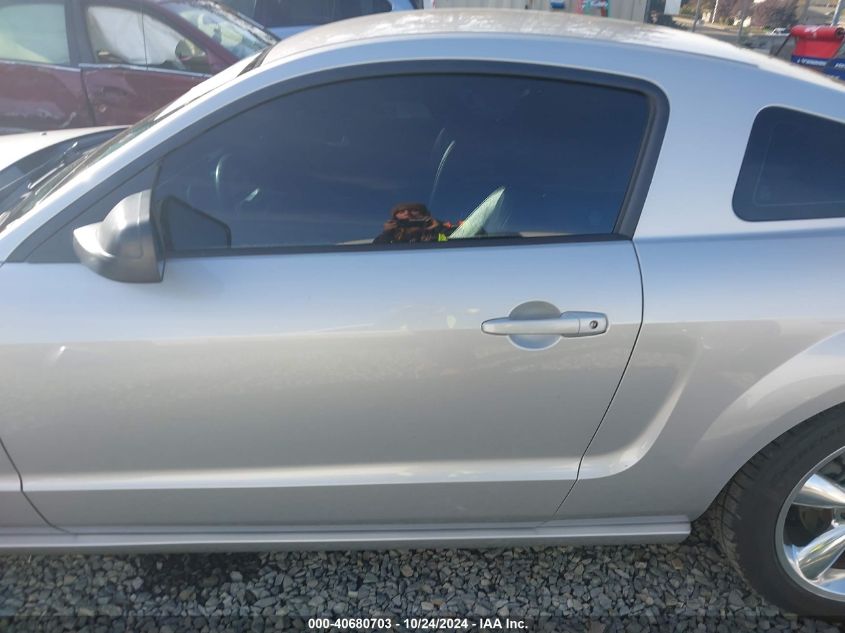 2007 Ford Mustang Gt Deluxe/Gt Premium VIN: 1ZVFT82H575230064 Lot: 40680703