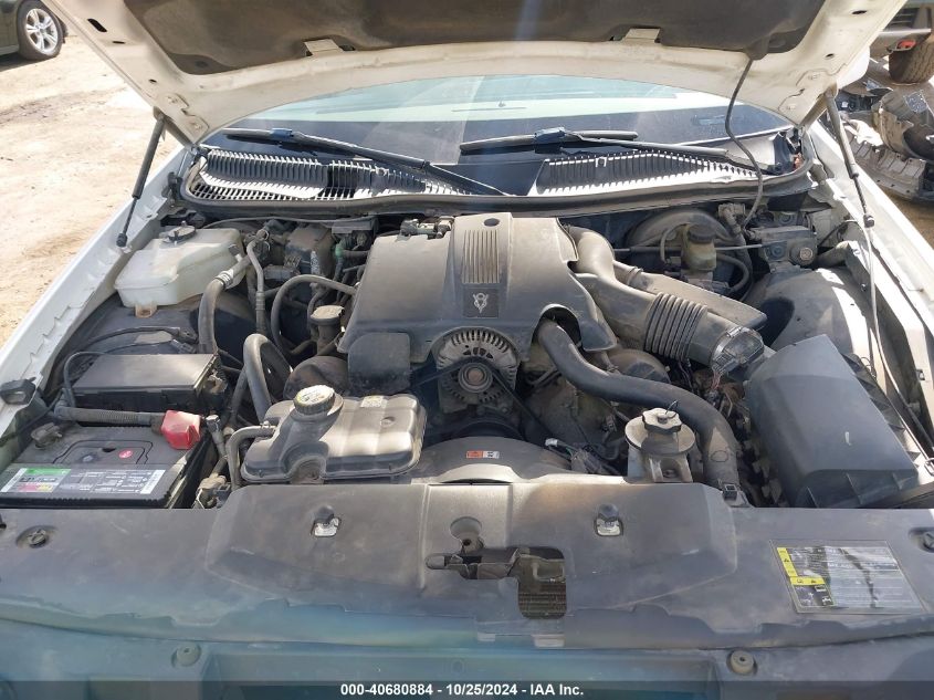 2003 Lincoln Town Car Signature VIN: 1LNHM82W13Y684601 Lot: 40680884