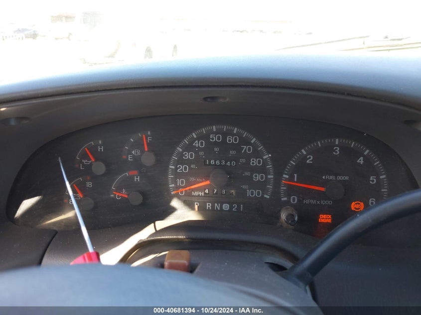 1998 Ford F-250 Lariat/Standard/Xl/Xlt VIN: 1FTPX28W6WNA82939 Lot: 40681394