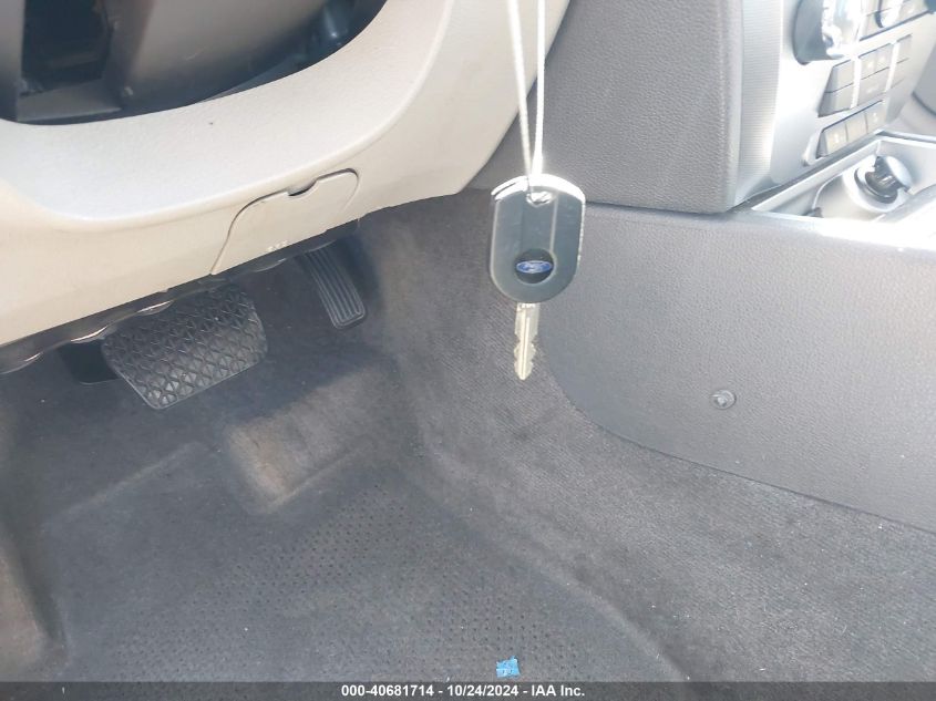 2010 Ford Fusion Hybrid VIN: 3FADP0L37HR381744 Lot: 40681714