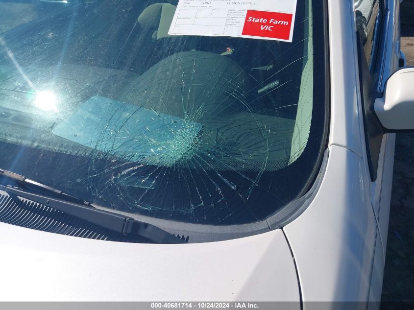 2010 Ford Fusion Hybrid VIN: 3FADP0L37HR381744 Lot: 40681714