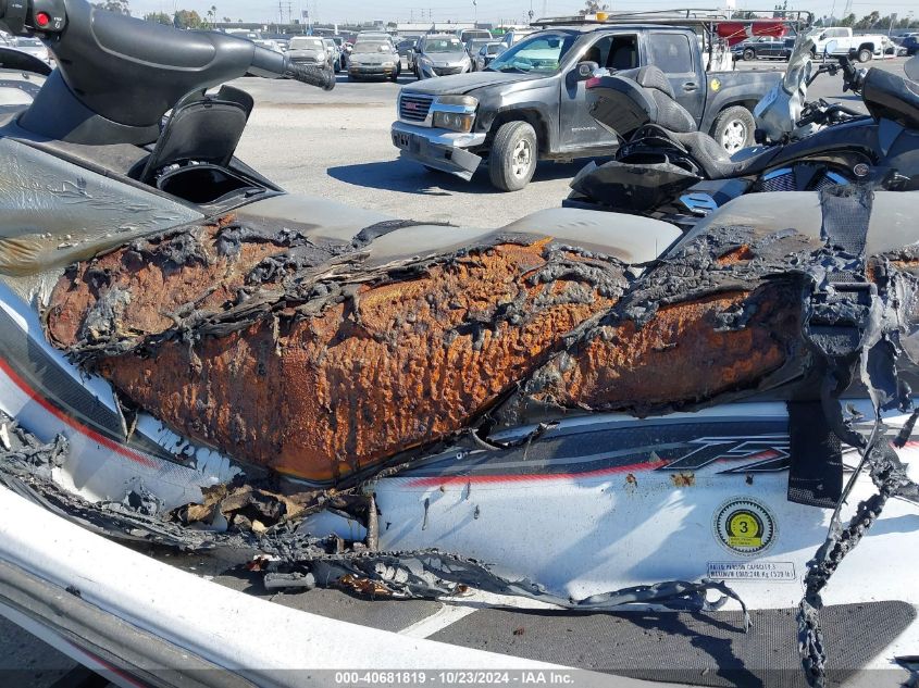 2002 Yamaha Waverunner VIN: 01ZCF1304EW234475 Lot: 40681819