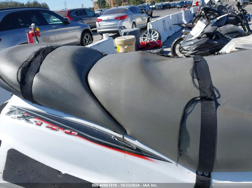 2002 Yamaha Waverunner VIN: 01ZCF1304EW234475 Lot: 40681819