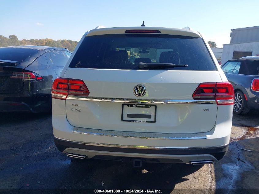 2018 Volkswagen Atlas 3.6L V6 Sel VIN: 1V2ER2CA5JC573972 Lot: 40681880