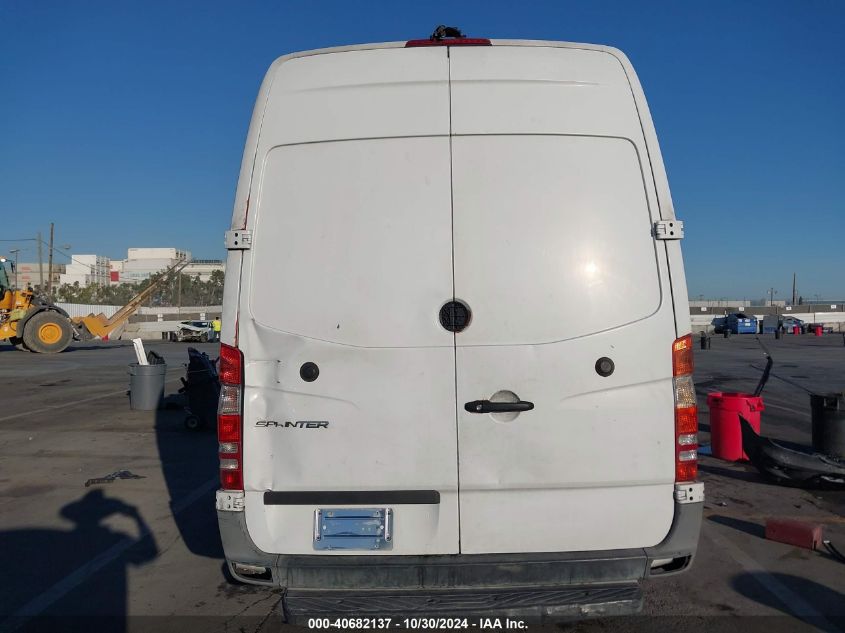 2014 Mercedes-Benz Sprinter 2500 High Roof VIN: WD3PE8CC9E5930813 Lot: 40682137