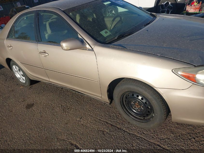 2004 Toyota Camry Le VIN: 4T1BE32K54U905354 Lot: 40682494