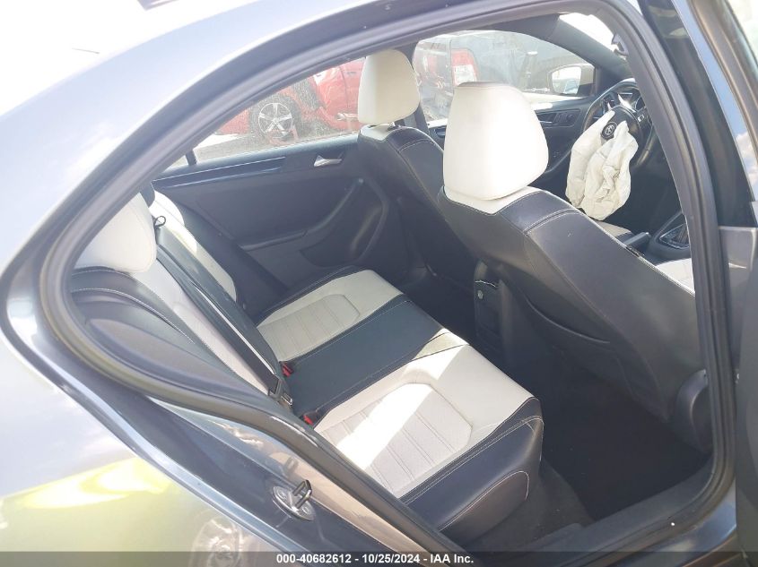 2015 VOLKSWAGEN JETTA VIN: 3VWD17AJ0FM213063