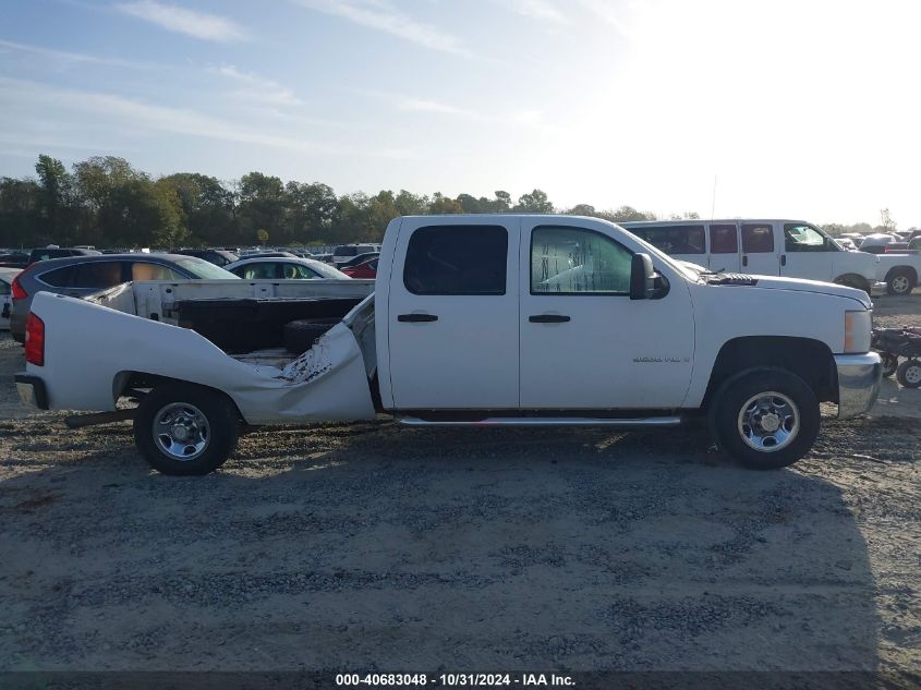 2008 Chevrolet Silverado 2500Hd Work Truck VIN: 1GCHC23KX8F114521 Lot: 40683048