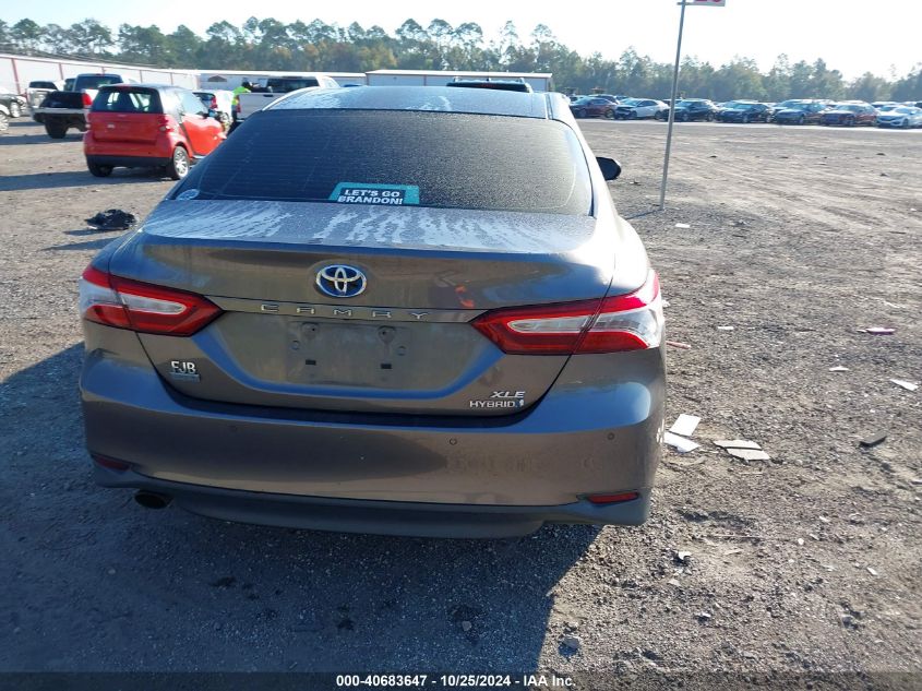 2018 Toyota Camry Hybrid Xle VIN: 4T1B21HK6JU002419 Lot: 40683647