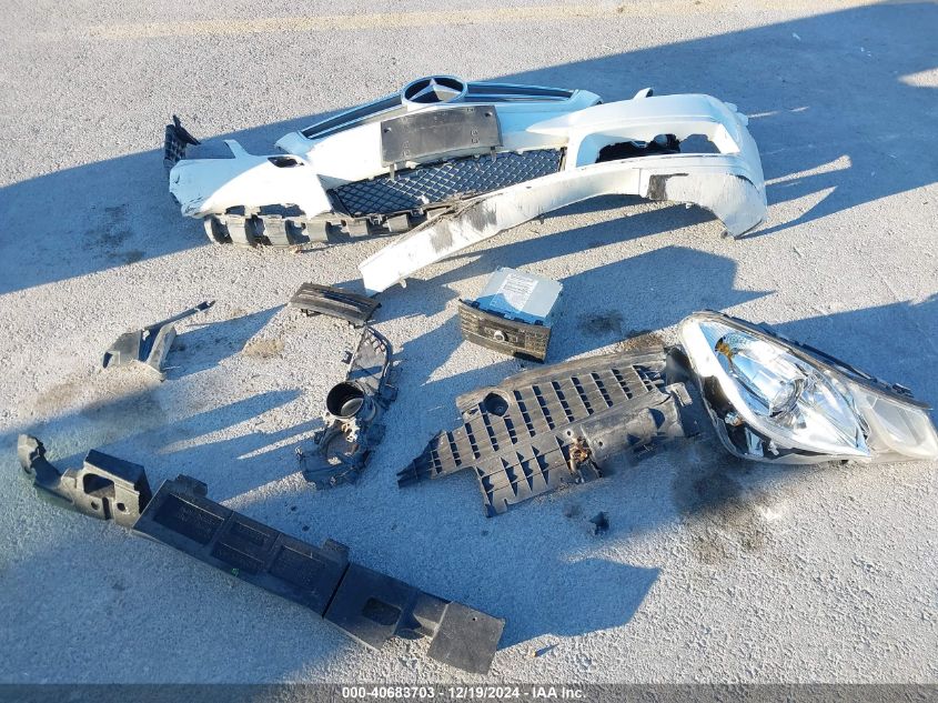 2011 Mercedes-Benz E 350 VIN: WDDKJ5GB2BF072981 Lot: 40683703