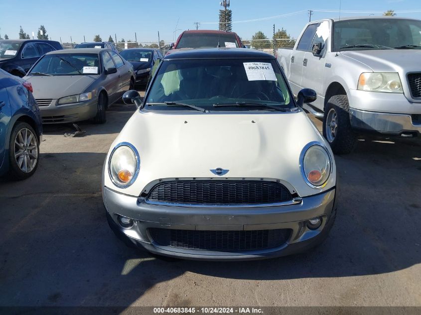 2013 Mini Hardtop Cooper VIN: WMWSU3C5XDT683770 Lot: 40683845