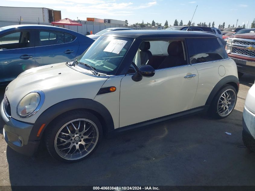 2013 Mini Hardtop Cooper VIN: WMWSU3C5XDT683770 Lot: 40683845