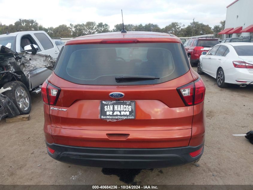 2019 Ford Escape S VIN: 1FMCU0F7XKUB58424 Lot: 40684236