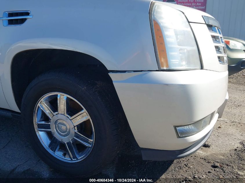 2007 Cadillac Escalade Standard VIN: 1GYFK63817R416678 Lot: 40684346