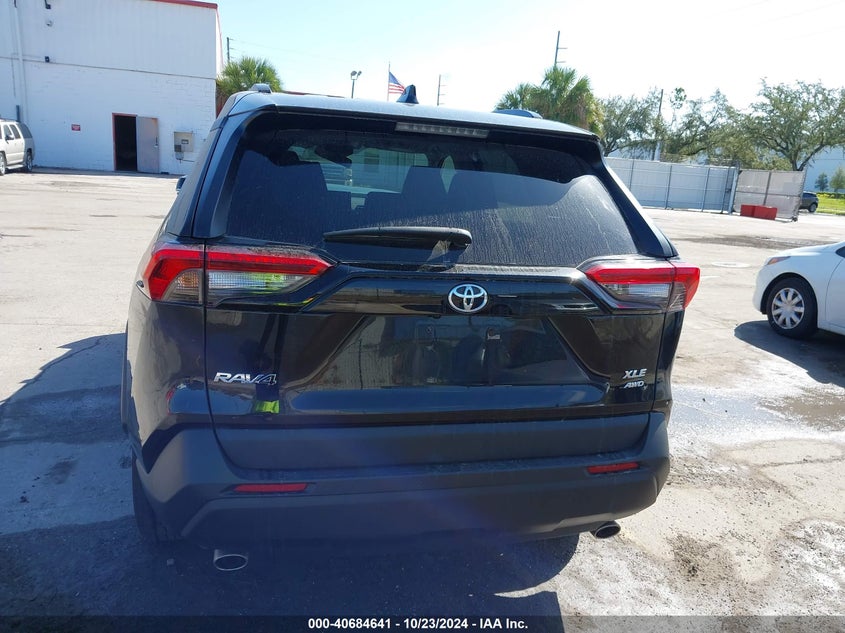 VIN 2T3P1RFV4NW299238 2022 TOYOTA RAV4 XLE