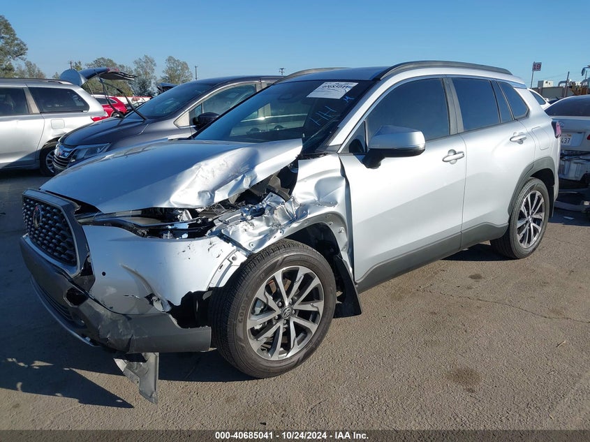 VIN 7MUDAAAGXPV061160 2023 TOYOTA COROLLA CROSS XLE