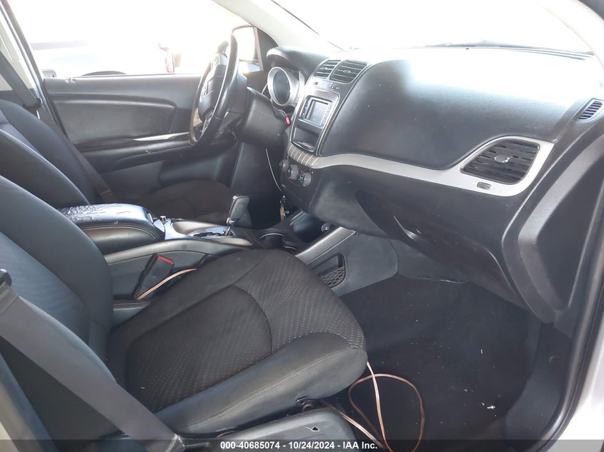 2019 DODGE JOURNEY SE - 3C4PDCBG0KT804948