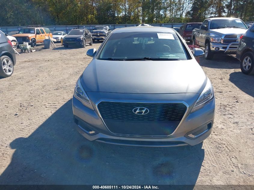 2017 Hyundai Sonata Hybrid Se VIN: KMHE24L35HA068776 Lot: 40685111