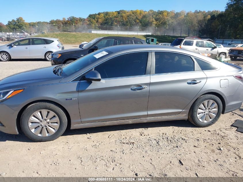 2017 Hyundai Sonata Hybrid Se VIN: KMHE24L35HA068776 Lot: 40685111