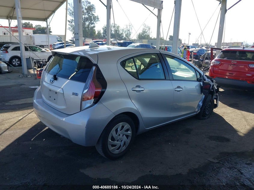 2016 TOYOTA PRIUS C VIN: JTDKDTB3XG1136355