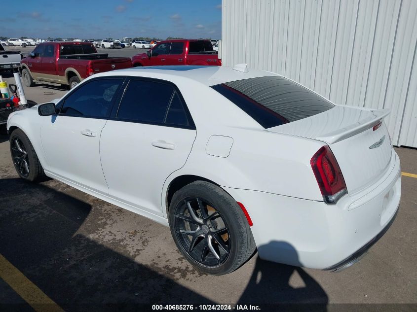 VIN 2C3CCABT8HH541679 2017 Chrysler 300, 300S no.3