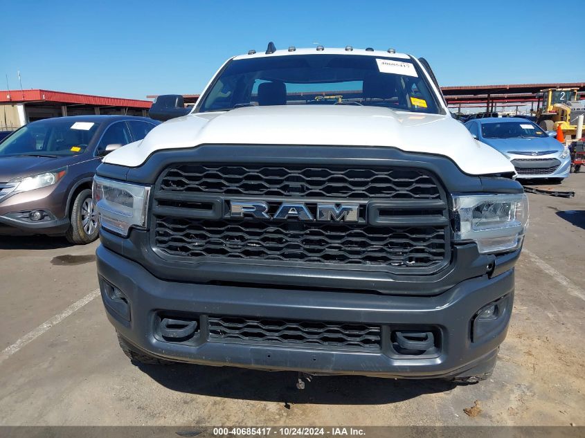 2019 Ram 3500 Tradesman 4X4 8' Box VIN: 3C63R3AL6KG610391 Lot: 40685417