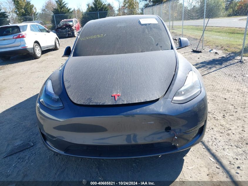 2022 Tesla Model Y Performance Dual Motor All-Wheel Drive VIN: 7SAYGDEF7NF397558 Lot: 40685821