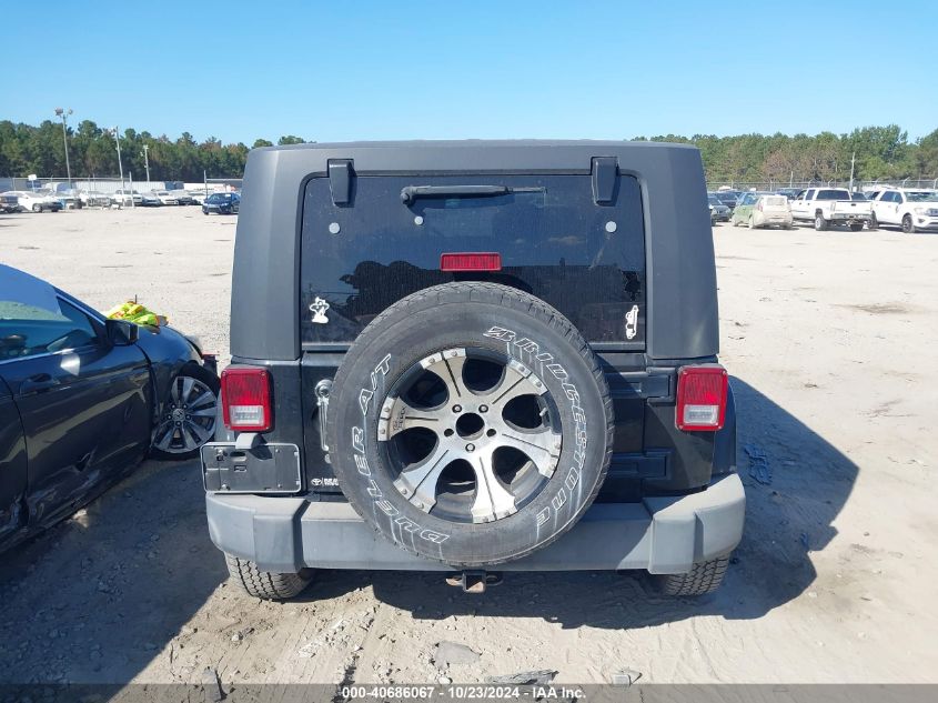 2007 Jeep Wrangler Unlimited Sahara VIN: 1J4GA591X7L156084 Lot: 40686067