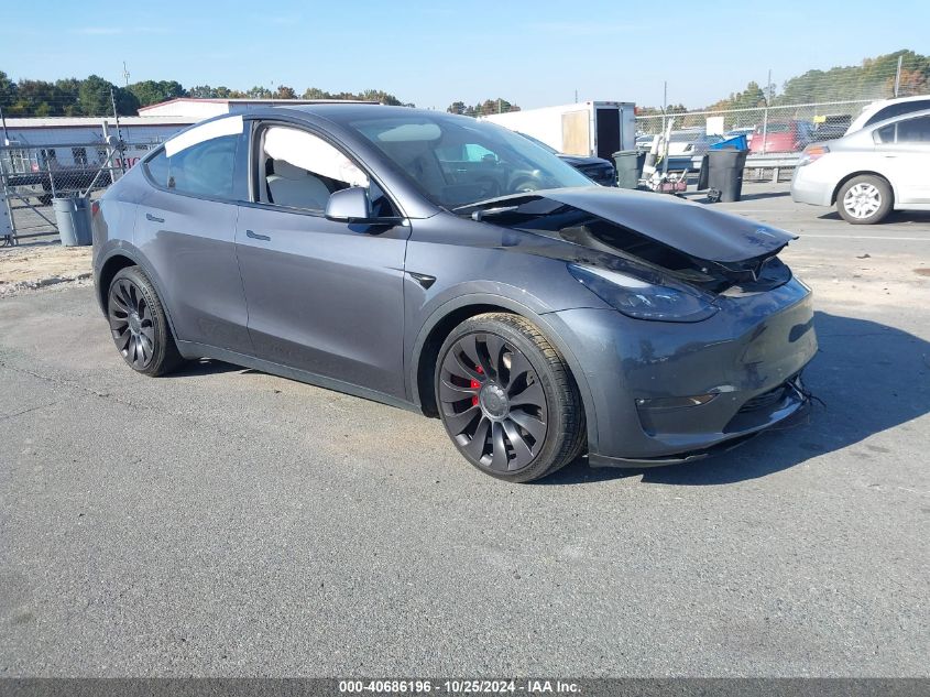 VIN 7SAYGDEF1NF368587 2022 Tesla Model Y, Performan... no.1