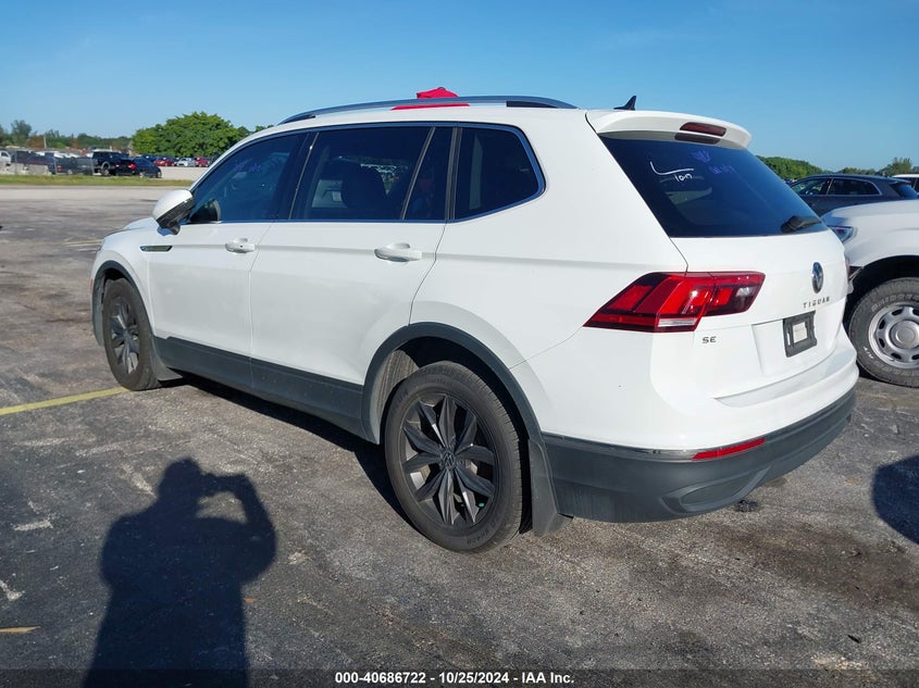 2022 VOLKSWAGEN TIGUAN 2.0L I-4 DI, DOHC, V(VIN: 3VV2B7AX8NM090740