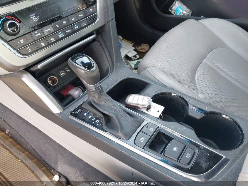 2016 Hyundai Sonata Hybrid Limited VIN: KMHE34L14GA030563 Lot: 40687921